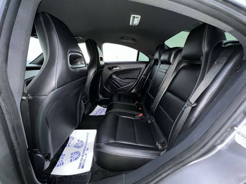 Used 2018 Mercedes-Benz CLA 250 image 26