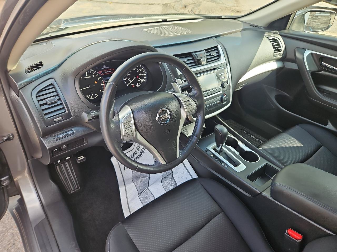 Used 2017 Nissan Altima 2.5 SR FWD image 13