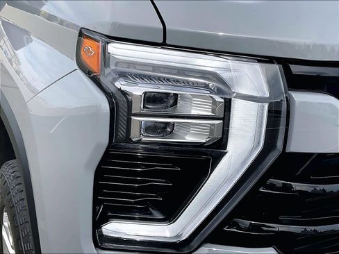 Used 2024 Chevrolet Silverado 2500 LTZ w/ LTZ Plus Package image 30