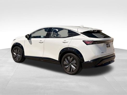 Used 2024 Nissan Ariya FWD image 9