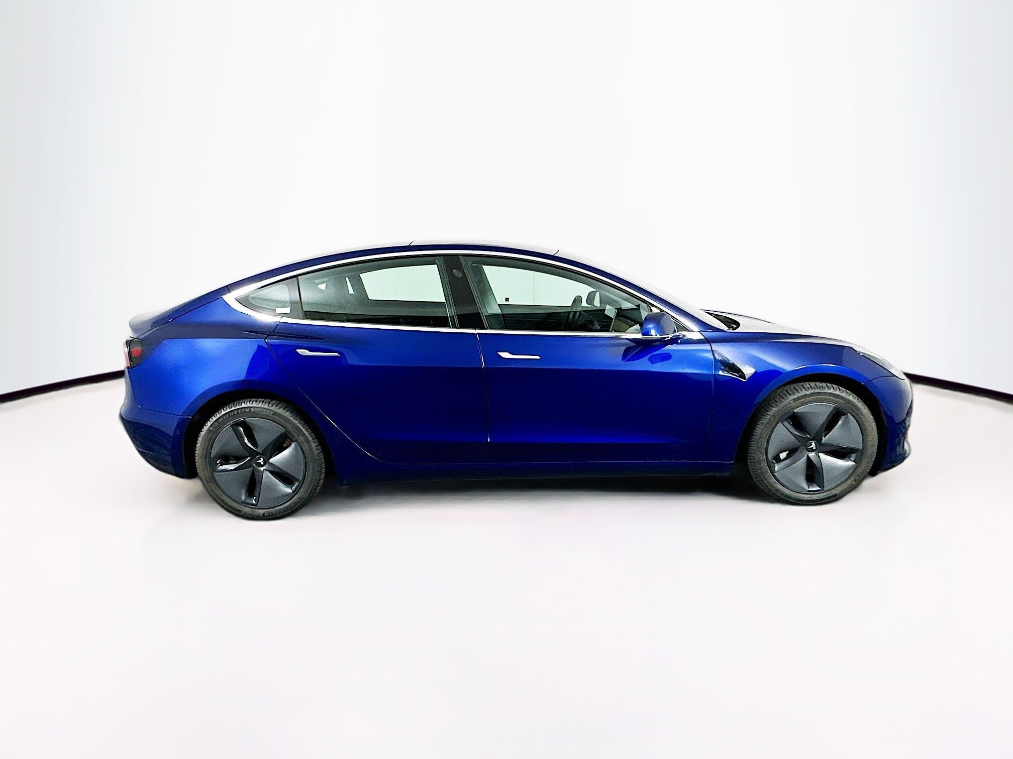 Used 2020 Tesla Model 3 Standard Range Plus RWD image 10