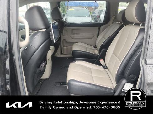 Used 2021 Kia Sedona EX FWD image 10