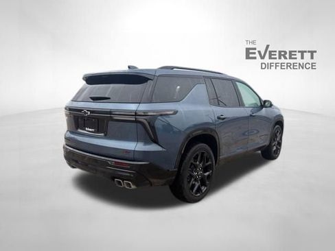 Used 2026 Chevrolet Traverse RS FWD image 7