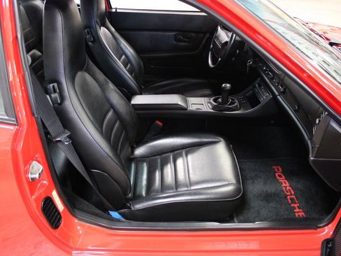 Used 1987 Porsche 944 Turbo RWD image 22