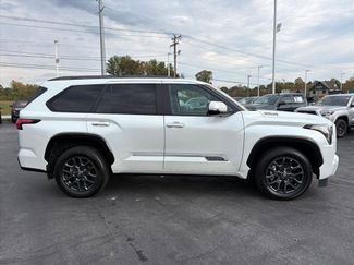 Used 2025 Toyota Sequoia Platinum video 2