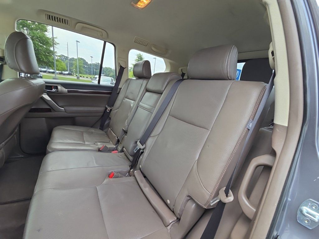 Used 2018 Lexus GX 460 Premium w/ Premium Package AWD/4WD image 14