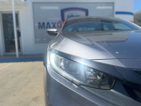 Used 2020 Honda Civic Sport image 11