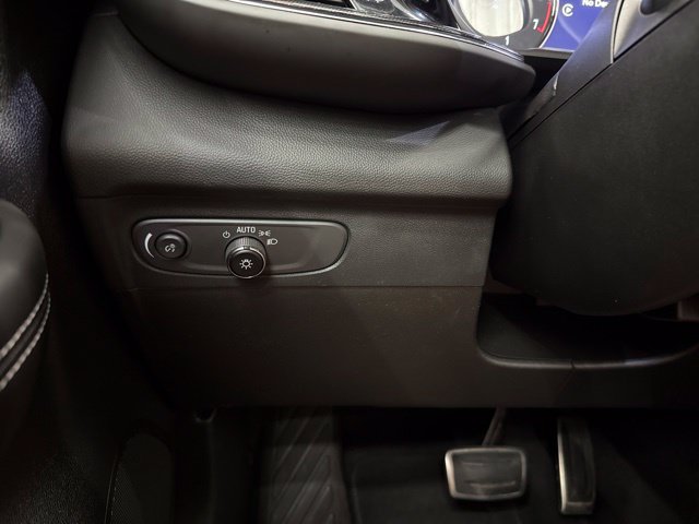 Used 2023 Buick Envision Essence w/ Sport Touring Package AWD/4WD image 21