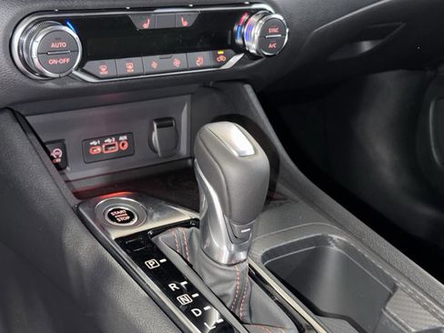 New 2025 Nissan Sentra SR image 29