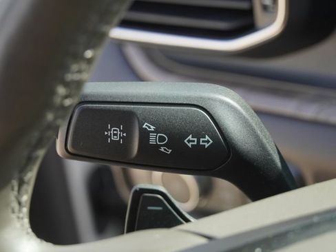 Used 2020 Ford Explorer Platinum w/ Premium Technology Package AWD/4WD image 33