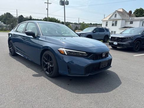Used 2025 Honda Civic Sport image 4