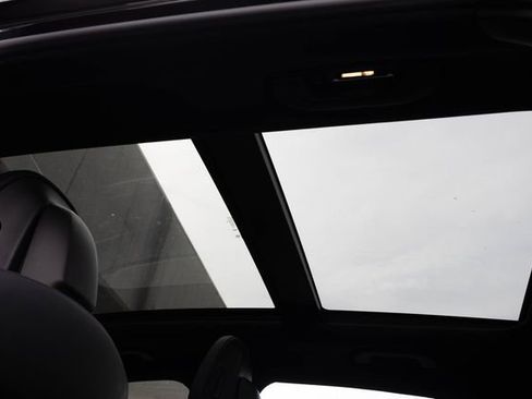 Certified 2025 Mercedes-Benz GLC 43 AMG 4MATIC image 27