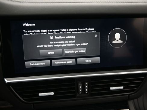 Used 2022 Porsche Cayenne GTS image 29