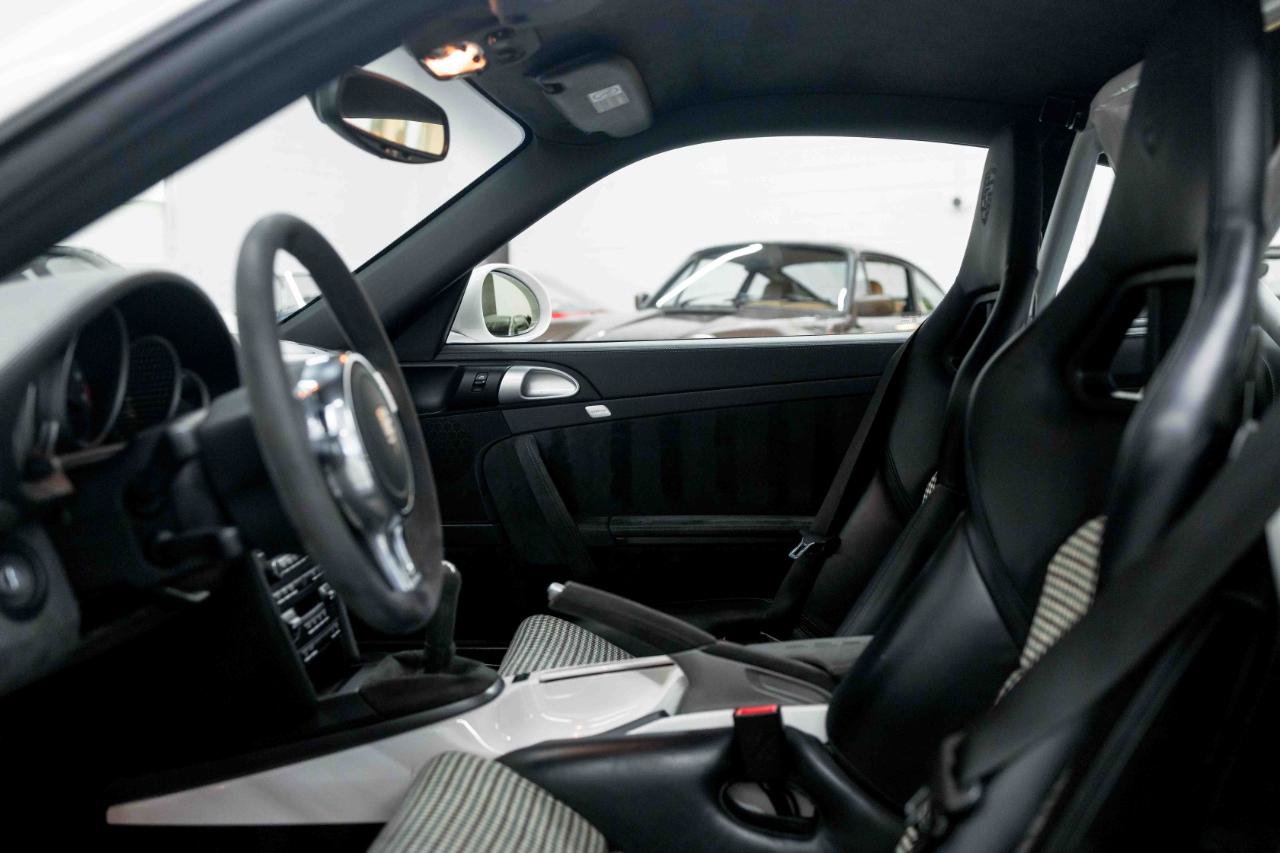 Used 2010 Porsche 911 GT3 RWD image 50