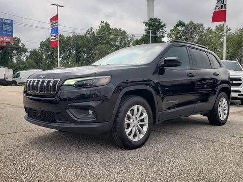 Used 2022 Jeep Cherokee Latitude Lux w/ Sun & Sound Group AWD/4WD image 8