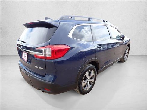 Certified 2023 Subaru Ascent Premium w/ Convenience Package AWD/4WD image 4