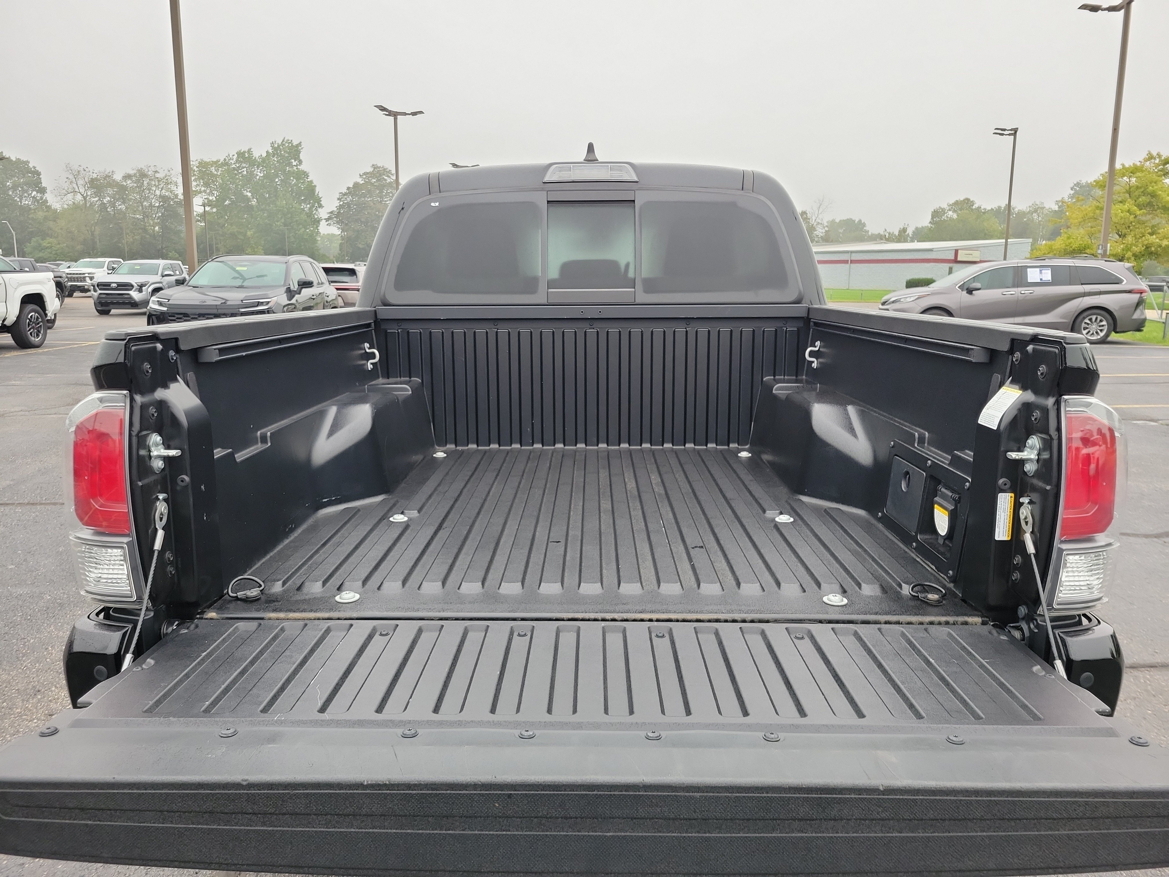 Used 2023 Toyota Tacoma TRD Sport w/ Advanced Technology Package AWD/4WD image 8