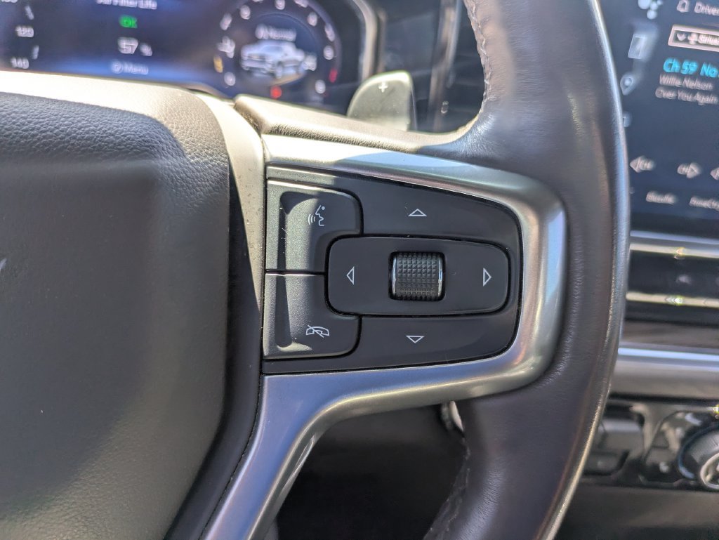 Used 2022 Chevrolet Silverado 1500 LT w/ Z71 Off-Road Package AWD/4WD image 13