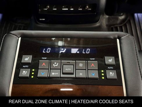 Used 2018 Lexus LX 570 4WD w/ Luxury Package image 21