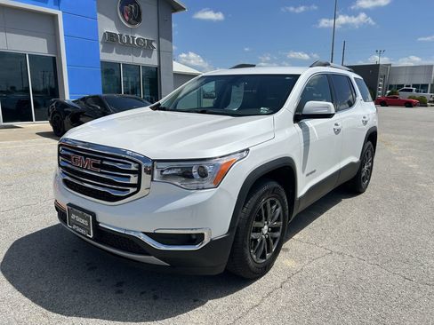 Used 2018 GMC Acadia SLT AWD/4WD image 1