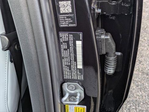 New 2026 Volvo EX30 Ultra image 15