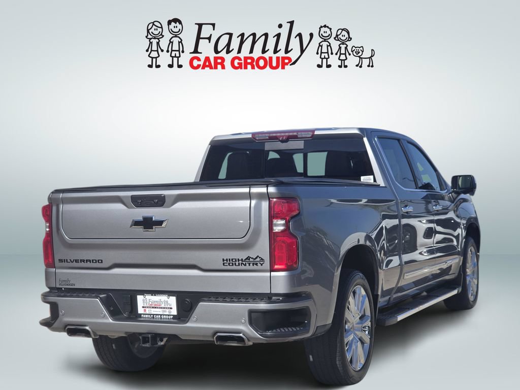 Used 2023 Chevrolet Silverado 1500 High Country w/ High Country Premium Package AWD/4WD image 4