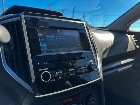 Used 2019 Subaru Crosstrek 2.0i Premium image 19