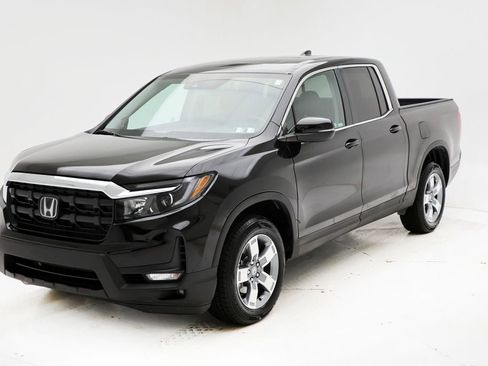 Used 2025 Honda Ridgeline RTL image 2