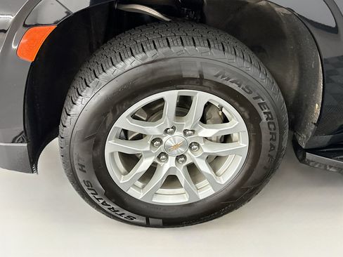 Used 2024 Chevrolet Tahoe LT image 11