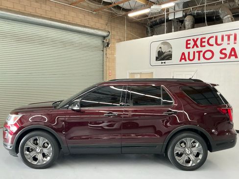 Used 2018 Ford Explorer Sport w/ Equipment Group 401A image 8