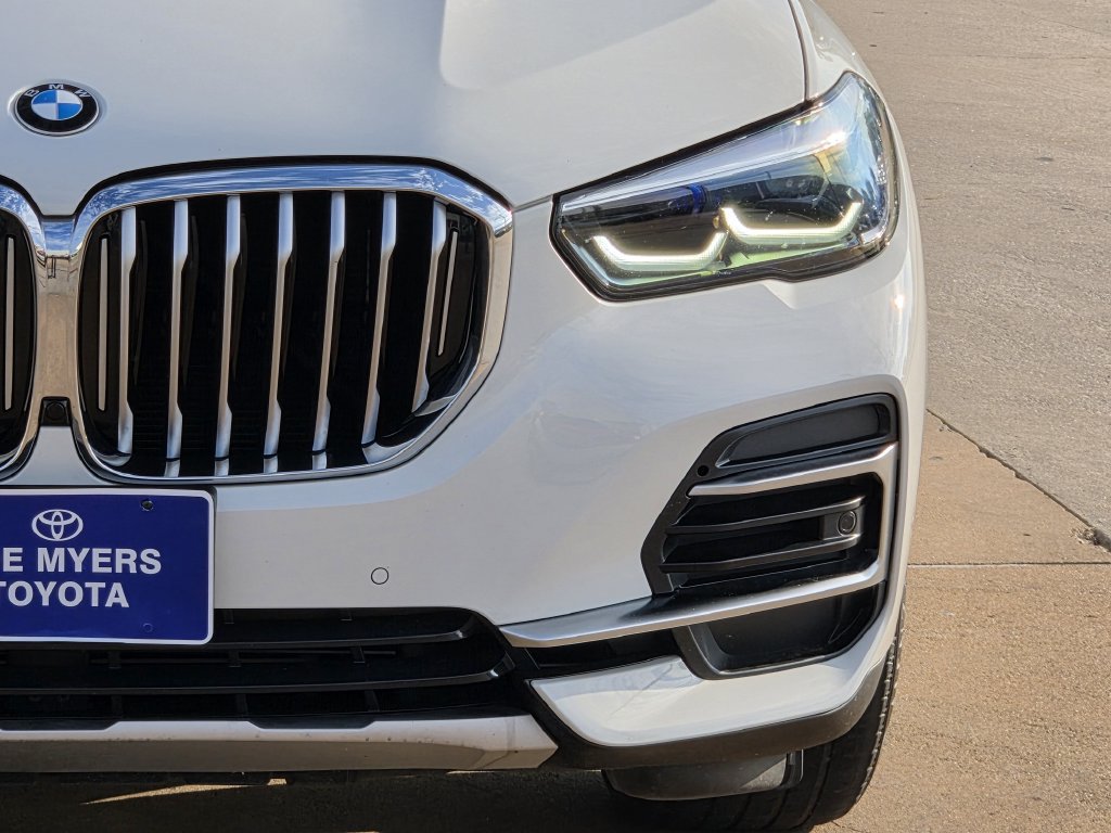 Used 2022 BMW X5 sDrive40i w/ Luxury Seating Package RWD image 4