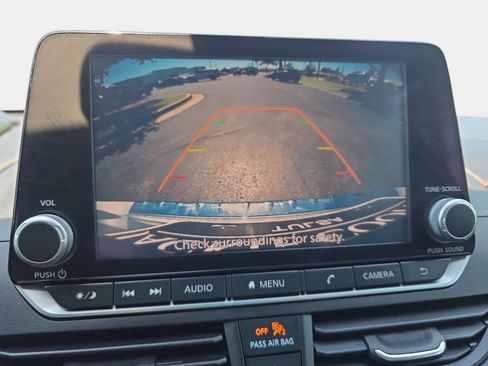Used 2022 Nissan Altima 2.5 SR FWD image 21