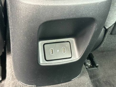 Used 2024 Hyundai Elantra Limited FWD image 15