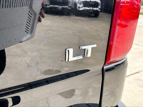 Used 2025 Chevrolet Silverado 1500 LT RWD image 10