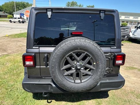 New 2026 Jeep Wrangler Unlimited Sport AWD/4WD image 4