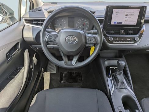 Used 2023 Toyota Corolla LE FWD image 16
