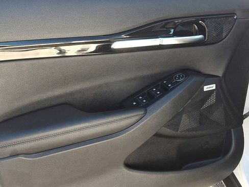 Used 2021 Kia Seltos SX w/ SX Sunroof Package image 9