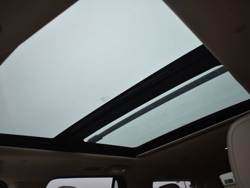 Used 2018 Lincoln Navigator L Reserve w/ Technology Package image 43