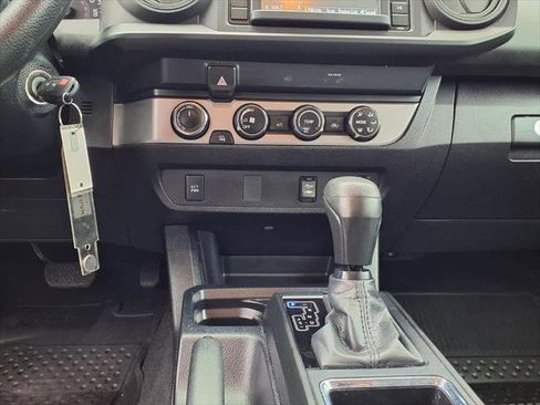Used 2019 Toyota Tacoma SR w/ SR Convenience Package AWD/4WD image 16
