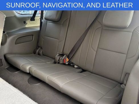 Used 2019 GMC Yukon XL SLT w/ Open Road Package image 13