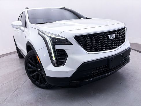 Used 2023 Cadillac XT4 Sport w/ LPO, Onyx Lite Package FWD image 7