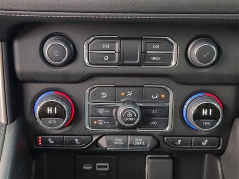 Used 2022 Chevrolet Tahoe Z71 w/ Off-Road Capability Package image 21