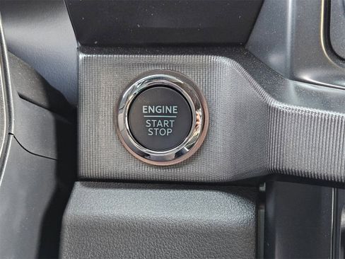 New 2026 Ford F250 Platinum w/ Tremor Off-Road Package image 18