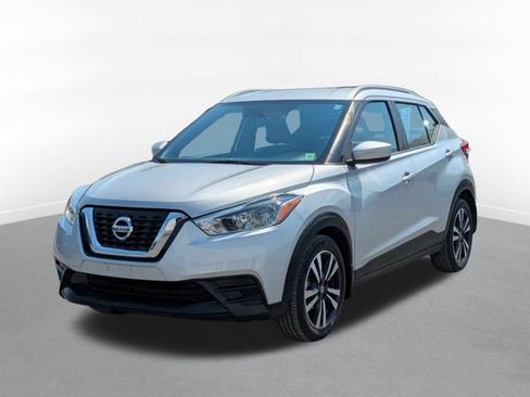 Used 2018 Nissan Kicks SV FWD image 5