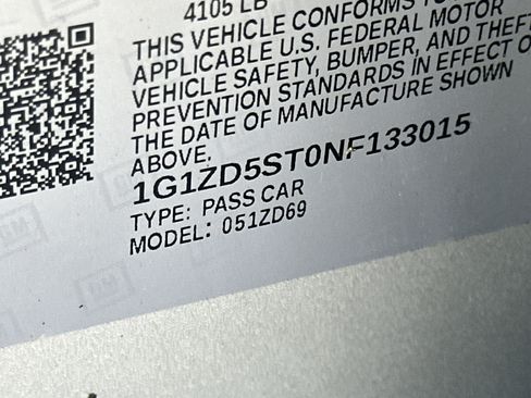 Used 2022 Chevrolet Malibu LT FWD image 32