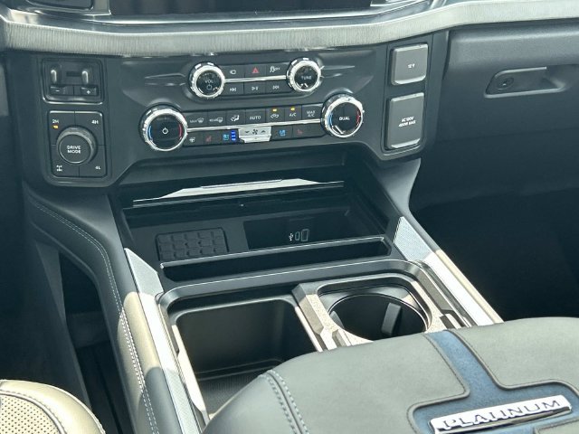 New 2026 Ford F250 Platinum AWD/4WD image 17