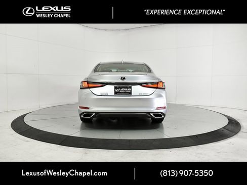 New 2025 Lexus ES 350 w/ Premium Package image 3
