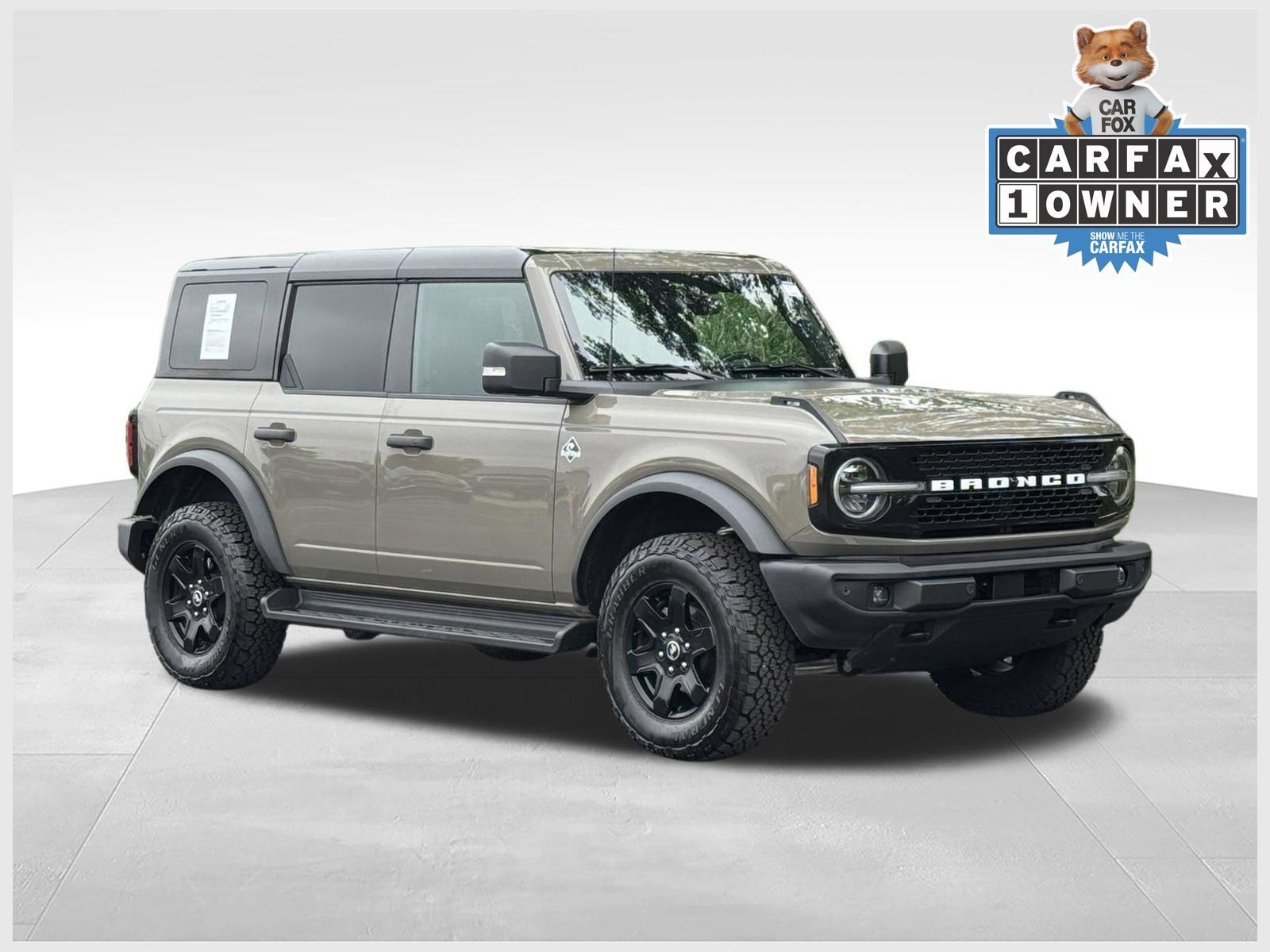 Used 2025 Ford Bronco Outer Banks AWD/4WD image 1