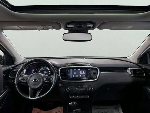Used 2018 Kia Sorento EX w/ EX Advanced Touring Package image 26