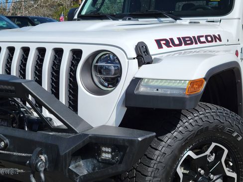 Used 2020 Jeep Gladiator Rubicon image 10